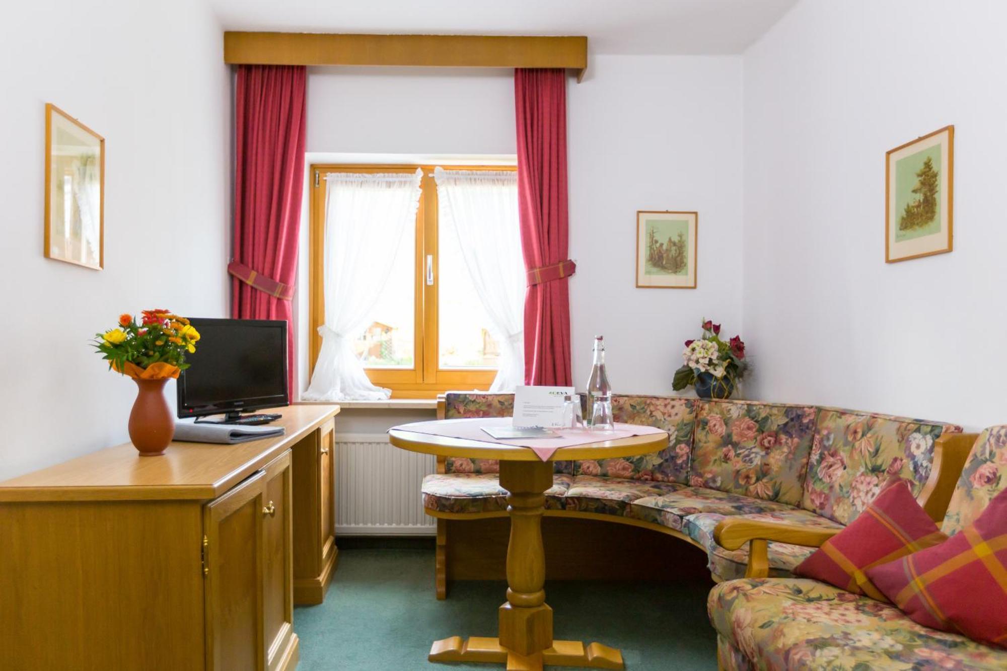 Hotel Sonnleiten Reit im Winkl Esterno foto